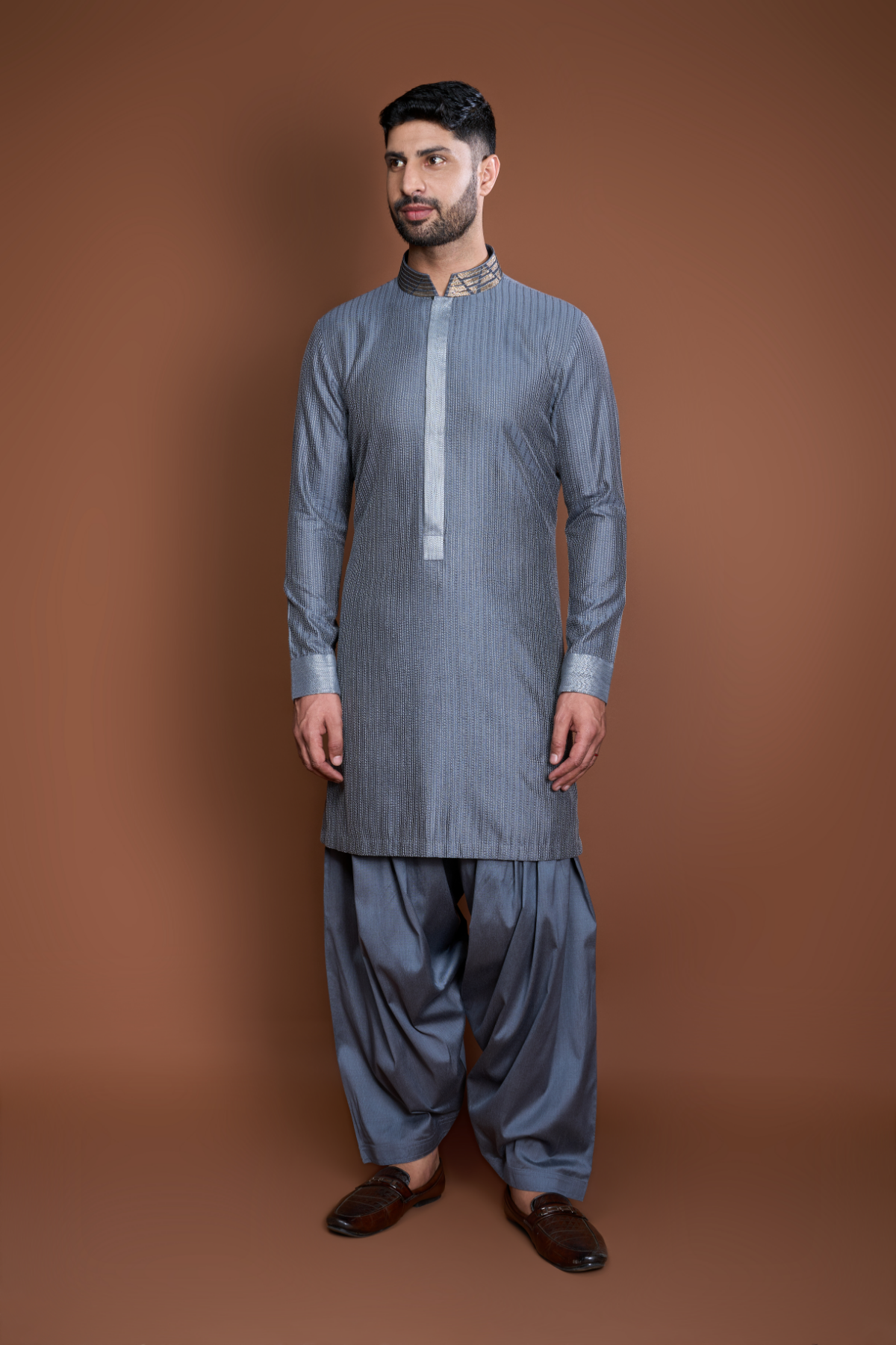 Grey thread textured kurta set