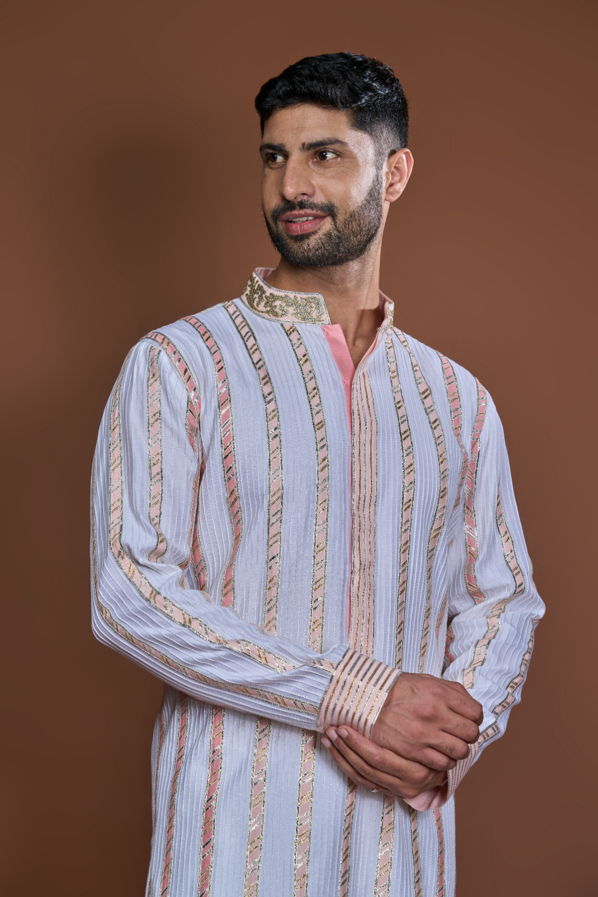 Off white peach zari textured kurta set